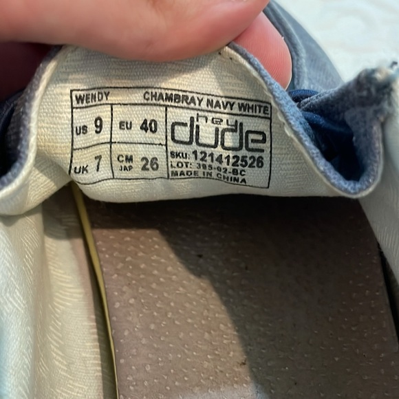 Hey Dude Wendy Chambray Navy White Women’s Size 9 Casual Shoes Cozy Summer - Picture 4 of 6